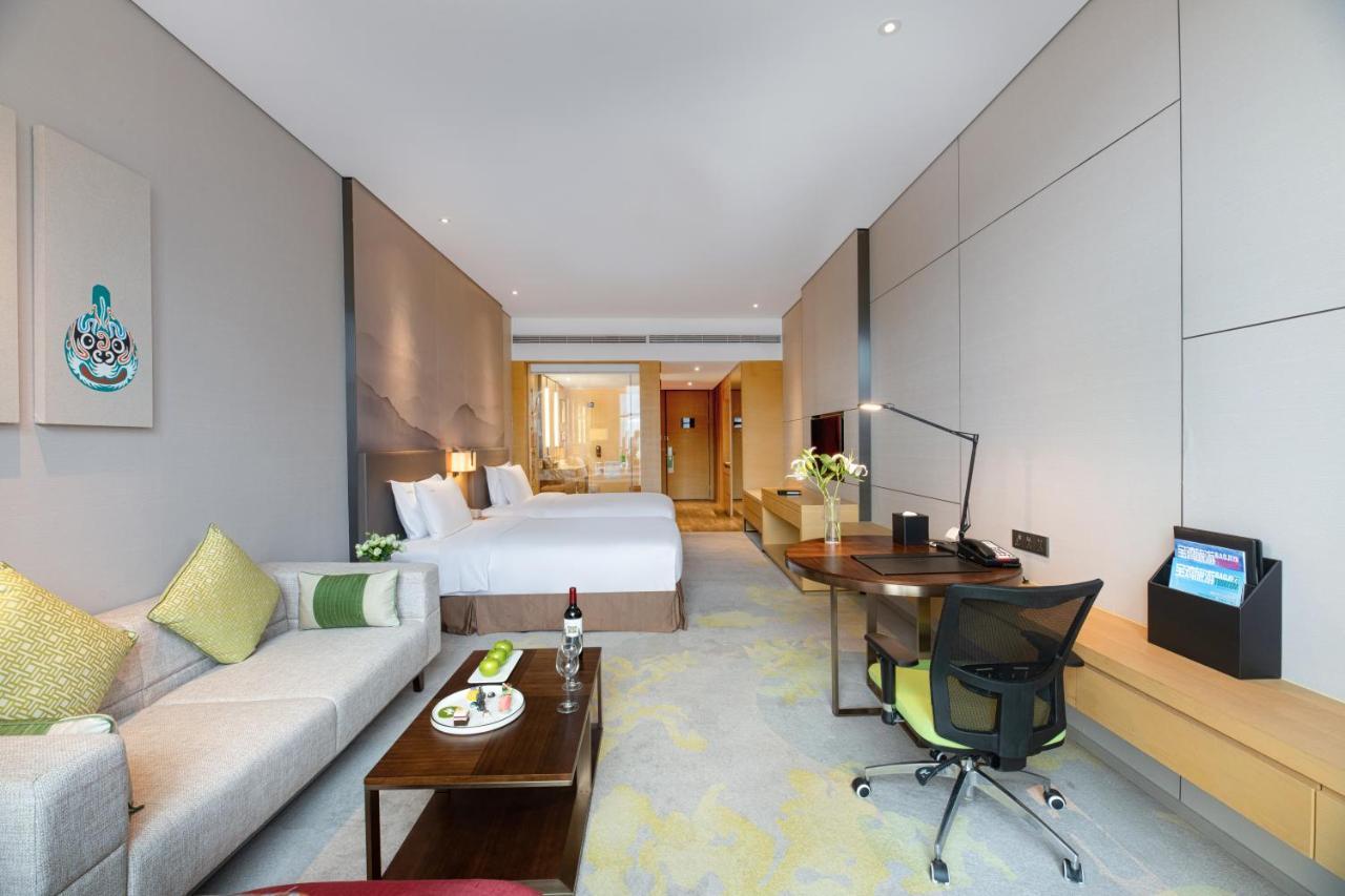 Holiday Inn Baoji Central By Ihg Exterior foto