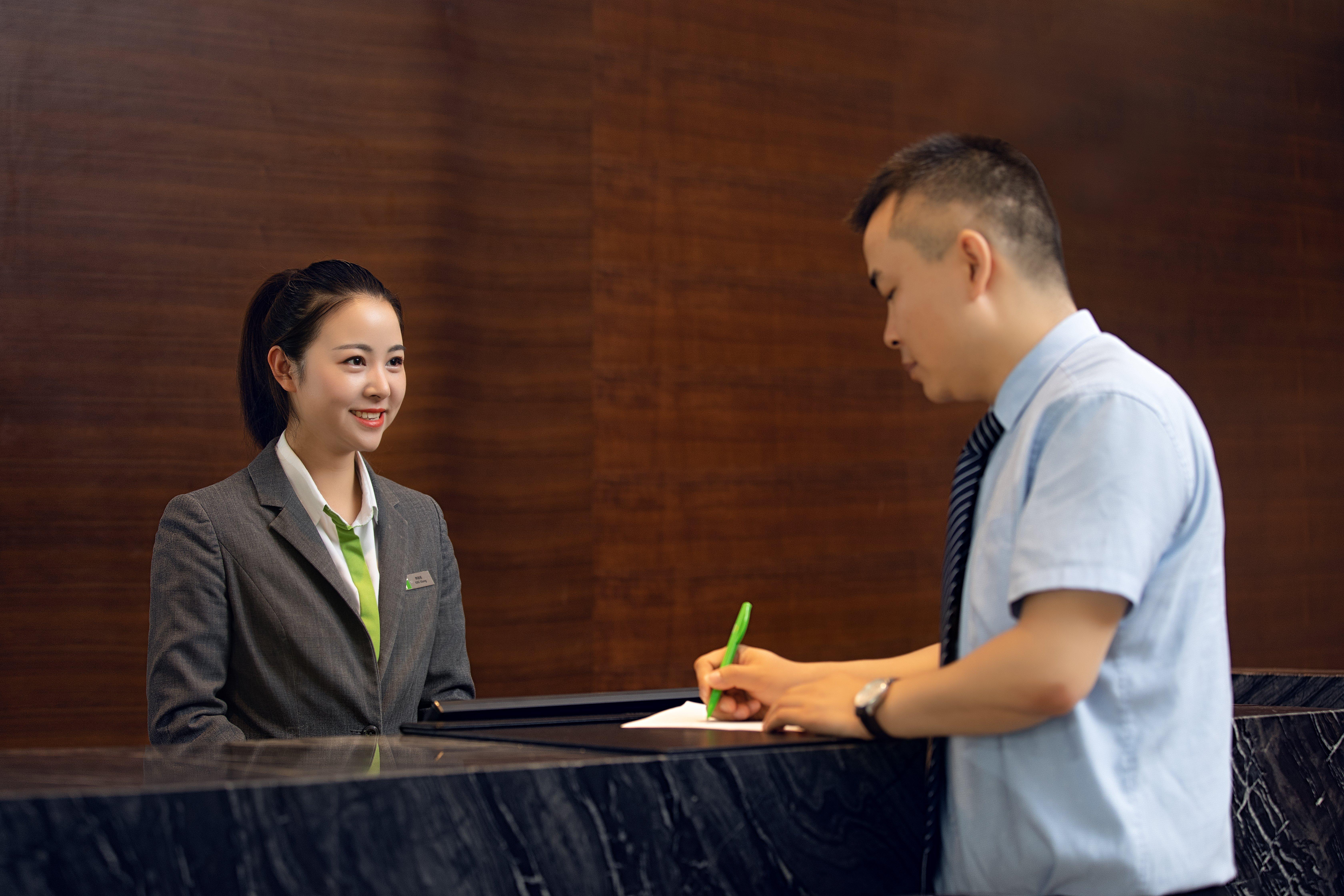 Holiday Inn Baoji Central By Ihg Exterior foto